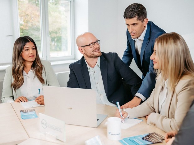 Westprüfung - Zwischen Spezialwissen und Weitblick